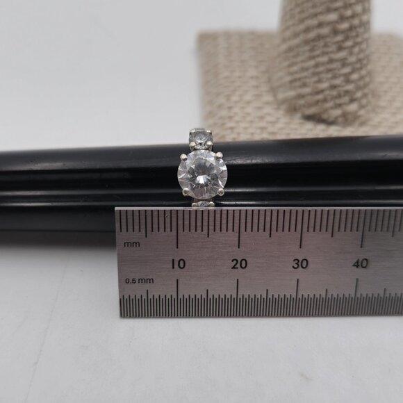 Size 6.25 Sterling Silver Bright Round Many Cubic Zirconia Gems Ring A3785 - Picture 9 of 10